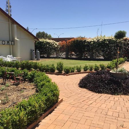 Club Boutique Hotel Cunnamulla Εξωτερικό φωτογραφία